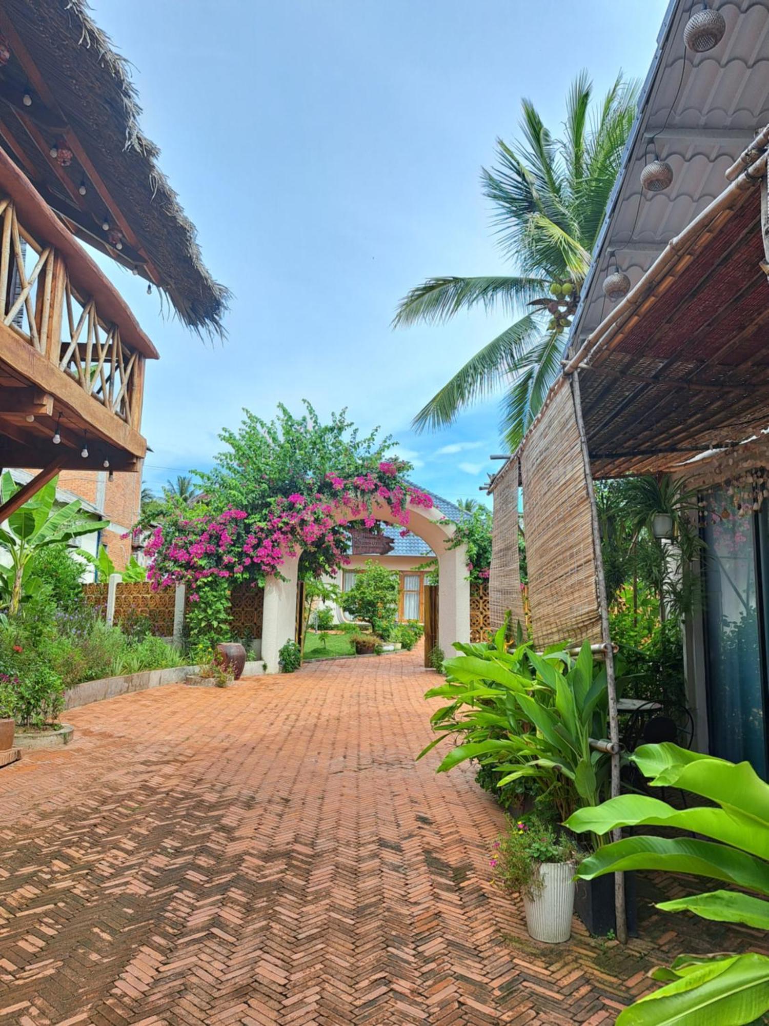 Golden Lotus Spa & Homestay Ap Thien Phuoc Zewnętrze zdjęcie