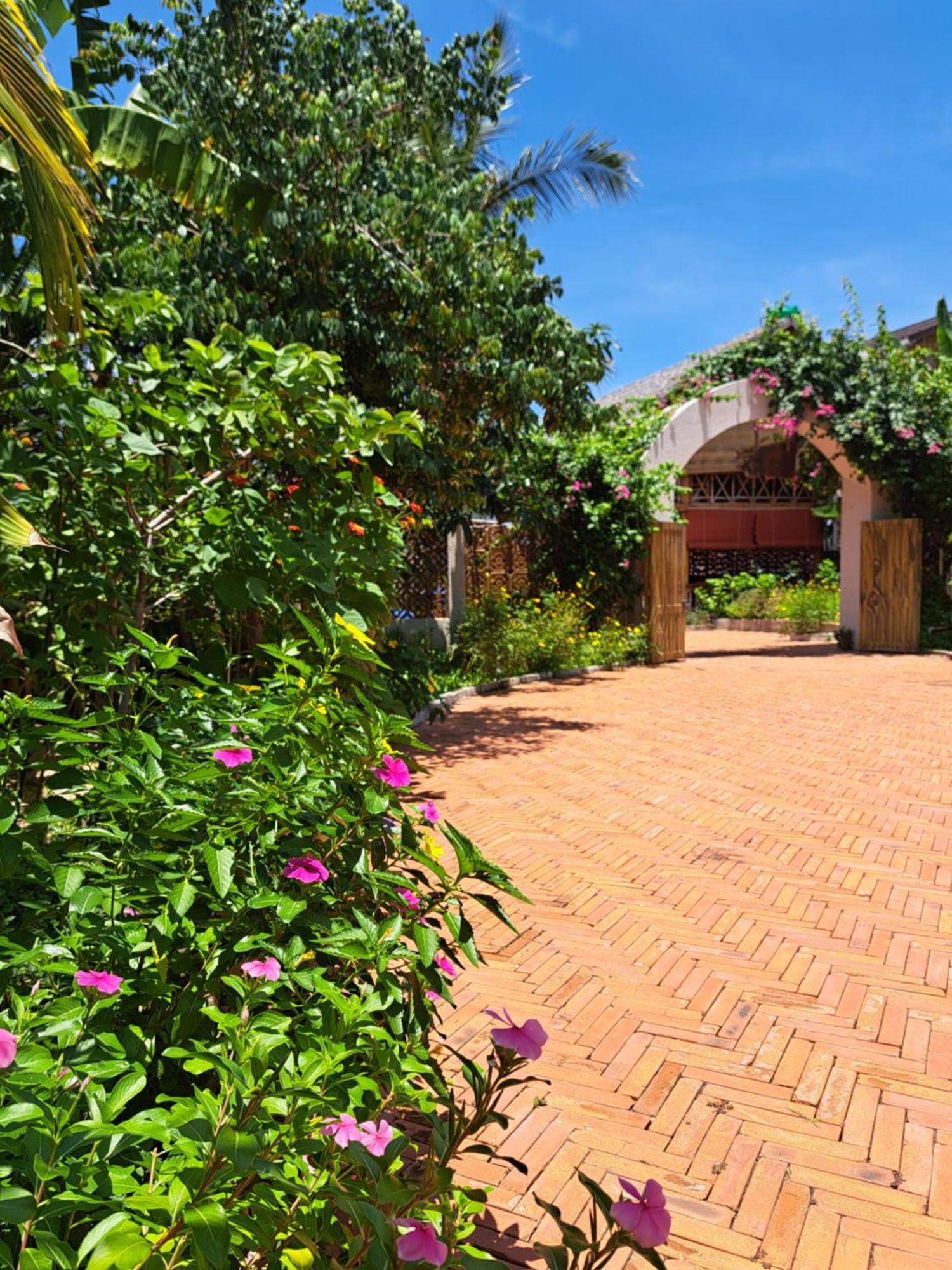 Golden Lotus Spa & Homestay Ap Thien Phuoc Zewnętrze zdjęcie