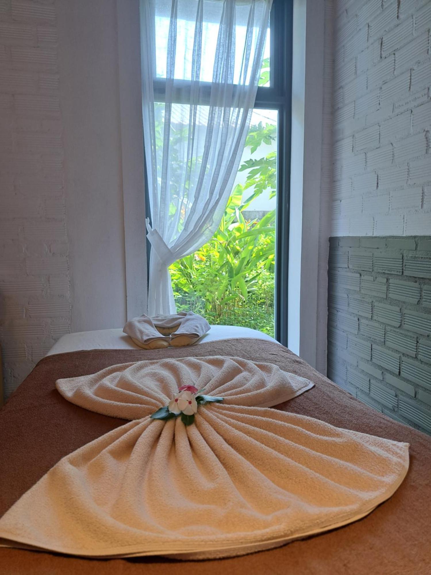 Golden Lotus Spa & Homestay Ap Thien Phuoc Zewnętrze zdjęcie